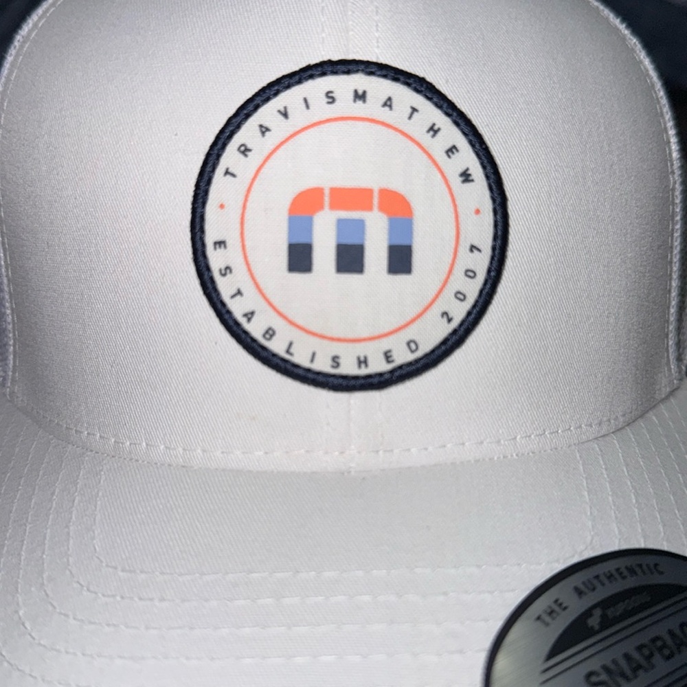 NWT Travis Mathew golf hat cap white snap-back OS Highs and Lows travismathew - Picture 4 of 5